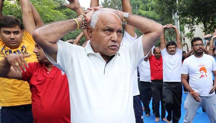येदियुरप्पा ने भाजपा नेताओं से कहा, कांग्रेस-जेडीएस के बागियों को पार्टी में लाओ, जरूरत हो तो उनके घर भी जाओ येदियुरप्पा ने भाजपा नेताओं से कहा, कांग्रेस-जेडीएस के बागियों को पार्टी में लाओ, जरूरत हो तो उनके घर भी जाओ