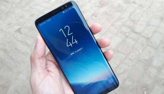 Samsung गैलेक्सी 'On6' भारत में लॉन्च, जानिए कैसे हैं फीचर्स, क्या है कीमत? Samsung गैलेक्सी 'On6' भारत में लॉन्च, जानिए कैसे हैं फीचर्स, क्या है कीमत?
