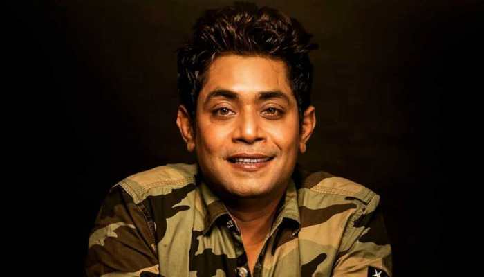 'बिग बॉस 11' फेम सब्यसाची सतपथी 'ड्रॉइंग द लाइन' में बनेंगे 'गे' 'बिग बॉस 11' फेम सब्यसाची सतपथी 'ड्रॉइंग द लाइन' में बनेंगे 'गे'