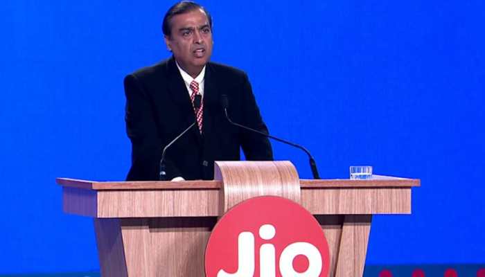 RIL AGM: आज JIO करेगा एक और धमाका, मुकेश अंबानी कर सकते हैं बड़ा ऐलान RIL AGM: आज JIO करेगा एक और धमाका, मुकेश अंबानी कर सकते हैं बड़ा ऐलान