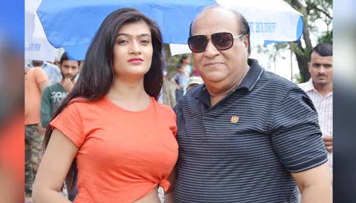 दिनेश तिवारी को भोजपुरी पारिवारिक फिल्मों में है रुचि, कहा- 'अश्लीलता का बहुत विरोधी हूं...' दिनेश तिवारी को भोजपुरी पारिवारिक फिल्मों में है रुचि, कहा- 'अश्लीलता का बहुत विरोधी हूं...'