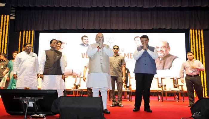 सोशल मीडिया में विमर्श की दिशा मोड़ने की है ताकत : अमित शाह सोशल मीडिया में विमर्श की दिशा मोड़ने की है ताकत : अमित शाह