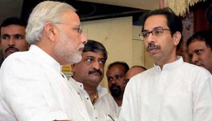नोटबंदी तत्काल हुई, तो राममंदिर क्यों नहीं: शिवसेना का BJP से सवाल नोटबंदी तत्काल हुई, तो राममंदिर क्यों नहीं: शिवसेना का BJP से सवाल