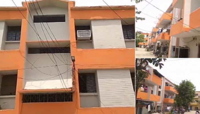 Police quarter Painted in saffron color in Muzaffarnagar Police quarter Painted in saffron color in Muzaffarnagar