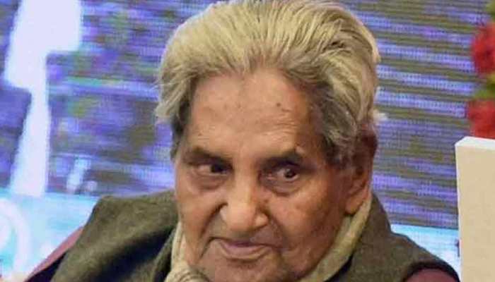 राजकीय सम्मान के साथ निकाला जाएगा महाकवि गोपालदास 'नीरज' का अंतिम 'कारवां' राजकीय सम्मान के साथ निकाला जाएगा महाकवि गोपालदास 'नीरज' का अंतिम 'कारवां'