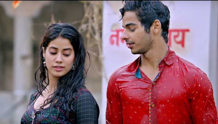 BOX OFFICE पर छा गई जाह्नवी और ईशान की जोड़ी, दो दिनों में 'धड़क' ने बटोरे इतने करोड़ BOX OFFICE पर छा गई जाह्नवी और ईशान की जोड़ी, दो दिनों में 'धड़क' ने बटोरे इतने करोड़