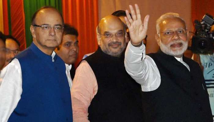 ट्विटर पर PM मोदी के बाद सुषमा-अमित शाह नहीं, ये नेता हैं सबसे लोकप्रिय ट्विटर पर PM मोदी के बाद सुषमा-अमित शाह नहीं, ये नेता हैं सबसे लोकप्रिय