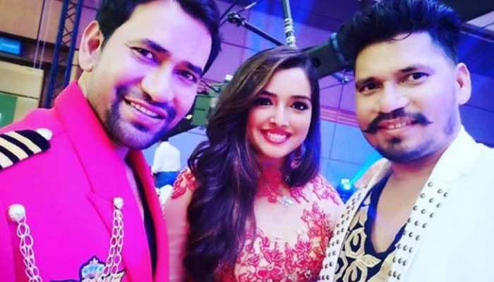 प्रवेशलाल यादव के नाम हुआ डायनेमिक प्रोड्यूसर का खिताब, निरहुआ ने जताई खुशी प्रवेशलाल यादव के नाम हुआ डायनेमिक प्रोड्यूसर का खिताब, निरहुआ ने जताई खुशी
