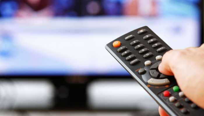 शहर से ज्यादा गांव में लोग देख रहे हैं टेलीविजन, बिहार-झारखंड में सबसे कम TV वाले घर शहर से ज्यादा गांव में लोग देख रहे हैं टेलीविजन, बिहार-झारखंड में सबसे कम TV वाले घर