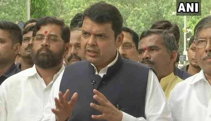 CM फडणवीस ने दिया विशेष सत्र बुलाने का आश्वासन, मराठा समाज मानने को तैयार नहीं CM फडणवीस ने दिया विशेष सत्र बुलाने का आश्वासन, मराठा समाज मानने को तैयार नहीं