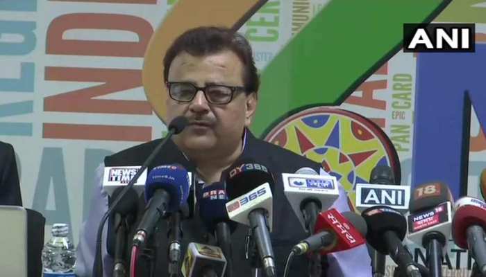असम : एनआरसी का अंतिम मसौदा जारी, 40 लाख अवैध नागरिक होने का दावा असम : एनआरसी का अंतिम मसौदा जारी, 40 लाख अवैध नागरिक होने का दावा