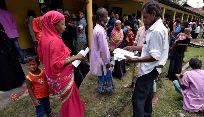 NRC: 1971 की वह खास तारीख जिसके कारण 40 लाख लोग 'स्टेटलेस' हो गए, अब इनका क्या होगा? NRC: 1971 की वह खास तारीख जिसके कारण 40 लाख लोग 'स्टेटलेस' हो गए, अब इनका क्या होगा?
