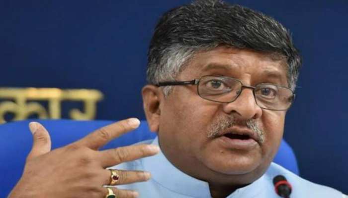 फेक न्यूज को लेकर सरकार सख्त, कैंब्रिज एनालिटिका डेटा मामले की जांच CBI को सौंपी गई फेक न्यूज को लेकर सरकार सख्त, कैंब्रिज एनालिटिका डेटा मामले की जांच CBI को सौंपी गई