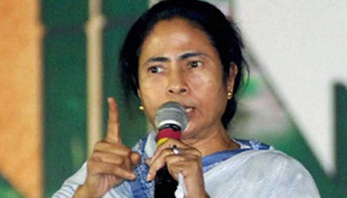 NRC: तृणमूल प्रतिनिधिमंडल को असम के सिलचर हवाई अड्डे पर रोका गया NRC: तृणमूल प्रतिनिधिमंडल को असम के सिलचर हवाई अड्डे पर रोका गया