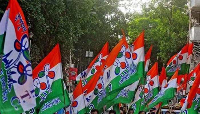 NRC के मुद्दे पर TMC में घमासान, असम में दो और नेताओं ने दिया इस्तीफा NRC के मुद्दे पर TMC में घमासान, असम में दो और नेताओं ने दिया इस्तीफा