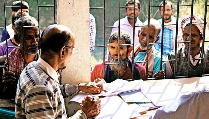 India Today: BJP MLA Raj purohit demands to implement NRC in mumbai India Today: BJP MLA Raj purohit demands to implement NRC in mumbai