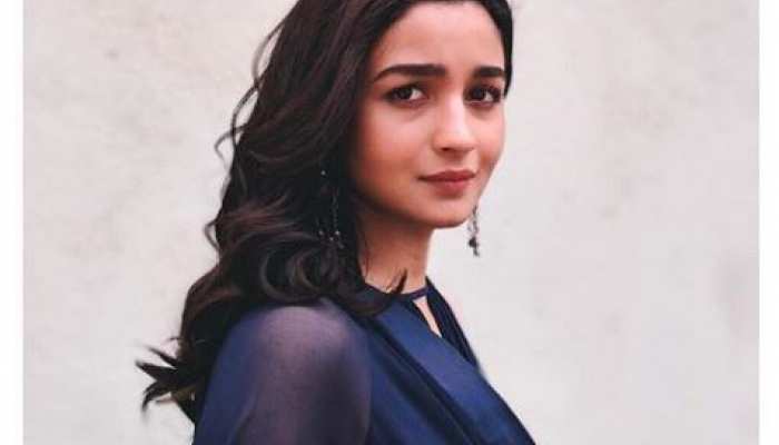 जानें, शादी के बाद एक्टिंग छोड़ने के सवाल पर क्या बोलीं आलिया भट्ट जानें, शादी के बाद एक्टिंग छोड़ने के सवाल पर क्या बोलीं आलिया भट्ट
