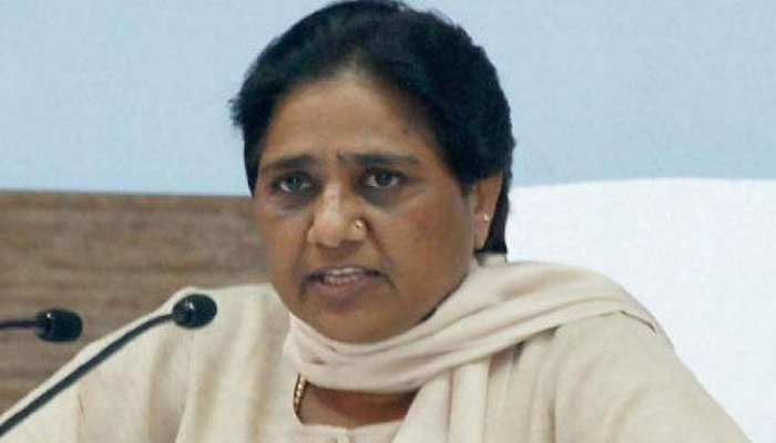 देवरिया कांड पर मायावती बोलीं, 'बीजेपी सरकार में महिलाओं की अधिक दुर्दशा' देवरिया कांड पर मायावती बोलीं, 'बीजेपी सरकार में महिलाओं की अधिक दुर्दशा'