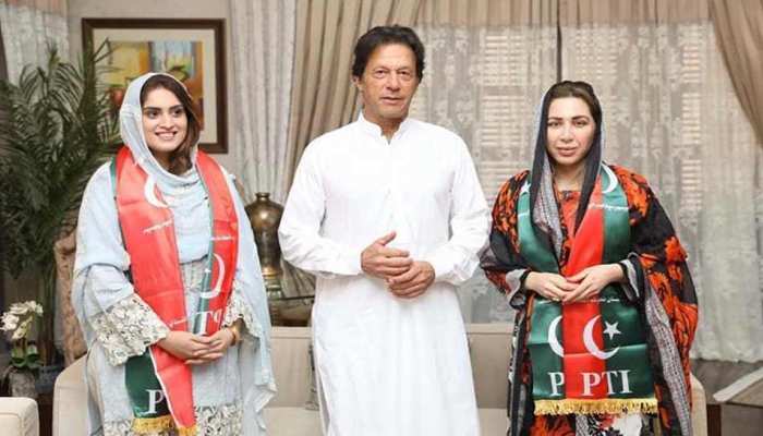 पाकिस्तान: PTI में शामिल हुईं इमरान खान की सौतली बेटी, मिलेगा मंत्री पद पाकिस्तान: PTI में शामिल हुईं इमरान खान की सौतली बेटी, मिलेगा मंत्री पद