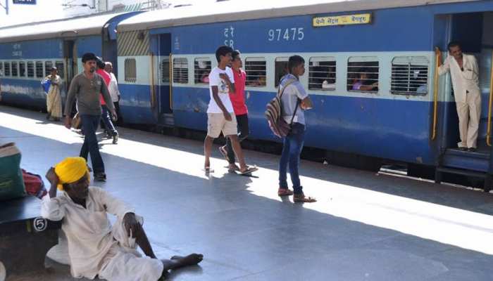 करोड़ों लोगों से जुड़ी खबर, 1 सितंबर से Railway इस फ्री सुविधा के लिए लेगा पैसे करोड़ों लोगों से जुड़ी खबर, 1 सितंबर से Railway इस फ्री सुविधा के लिए लेगा पैसे