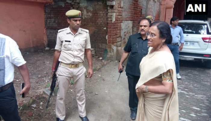 मेरठ में शेल्टर होम का निरीक्षण करने पहुंचीं रीता बहुगुणा जोशी मेरठ में शेल्टर होम का निरीक्षण करने पहुंचीं रीता बहुगुणा जोशी