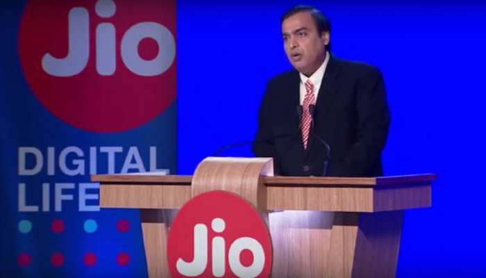 Jio GigaFiber : इस तारीख से शुरू हो रही धमाकेदार सर्विस, ये होंगे प्लान! Jio GigaFiber : इस तारीख से शुरू हो रही धमाकेदार सर्विस, ये होंगे प्लान!