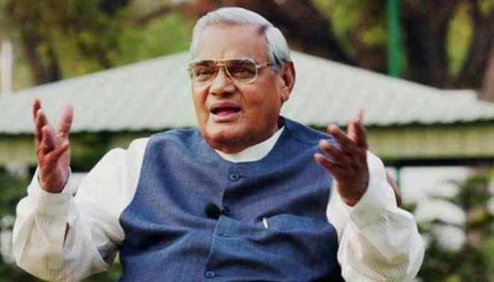52 सालों तक 'अटल' के साथ साए की तरह रहे थे जयपुर के शिवकुमार 52 सालों तक 'अटल' के साथ साए की तरह रहे थे जयपुर के शिवकुमार