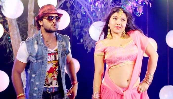 लोगों को बेहद पसंद आ रहा खेसारीलाल का यह VIDEO, 2 करोड़ से ज्यादा बार देखा गया लोगों को बेहद पसंद आ रहा खेसारीलाल का यह VIDEO, 2 करोड़ से ज्यादा बार देखा गया