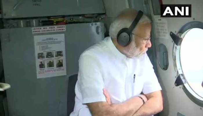 केरल : PM मोदी ने किया बाढ़ग्रस्त इलाकों का हवाई दौरा, बोले- 'पूरा देश इस समय केरल के साथ' केरल : PM मोदी ने किया बाढ़ग्रस्त इलाकों का हवाई दौरा, बोले- 'पूरा देश इस समय केरल के साथ'