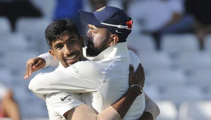 INDvsENG : इंग्लैंड ने एक दिन टाली अपनी हार, टीम इंडिया जीत से केवल एक विकेट दूर INDvsENG : इंग्लैंड ने एक दिन टाली अपनी हार, टीम इंडिया जीत से केवल एक विकेट दूर