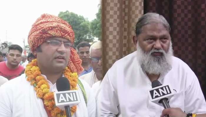 राजनीति के सामने मासूम हारा जिंदगी की जंग, बीजेपी-कांग्रेस में बयानबाजी हुई तेज राजनीति के सामने मासूम हारा जिंदगी की जंग, बीजेपी-कांग्रेस में बयानबाजी हुई तेज