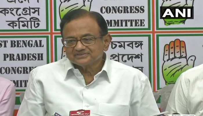 1984 के दंगों के लिए राहुल गांधी को जिम्मेदार ना ठहराएं, तब वह बच्चे थे : चिदंबरम 1984 के दंगों के लिए राहुल गांधी को जिम्मेदार ना ठहराएं, तब वह बच्चे थे : चिदंबरम