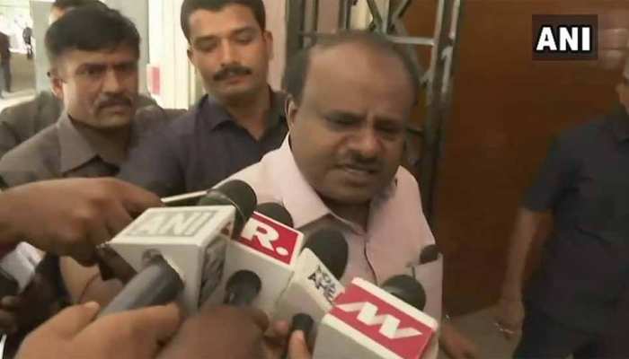 सिद्धारमैया के फिर सीएम बनने के बयान पर कुमारस्वामी ने ऐसे कसा तंज सिद्धारमैया के फिर सीएम बनने के बयान पर कुमारस्वामी ने ऐसे कसा तंज