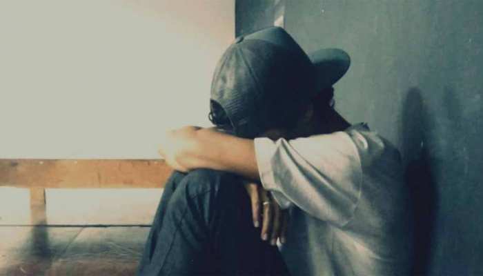 हरियाणा : गुरुकुल में सीनियर्स ने किया बच्चों का यौन शोषण, रक्षाबंधन पर परिजनों को रोते हुए बताई कहानी हरियाणा : गुरुकुल में सीनियर्स ने किया बच्चों का यौन शोषण, रक्षाबंधन पर परिजनों को रोते हुए बताई कहानी
