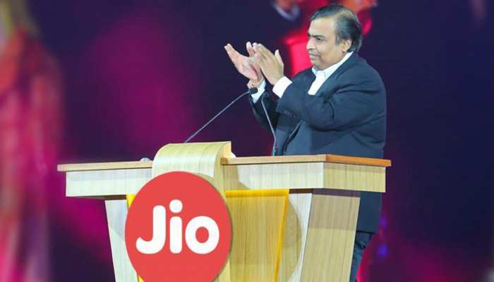 रिलायंस जियो के टैरिफ वार में सबसे ज्यादा झटका इन कंपनियों को लगा रिलायंस जियो के टैरिफ वार में सबसे ज्यादा झटका इन कंपनियों को लगा