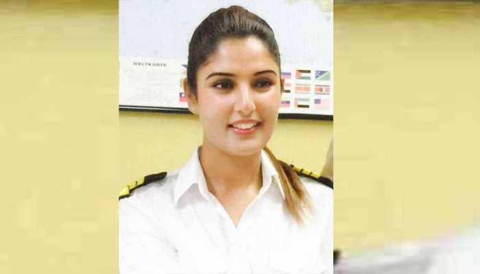 इरम हबीब बनेंगी कश्मीर की पहली महिला पायलट, माता-पिता को मनाने में लग गए थे 6 साल इरम हबीब बनेंगी कश्मीर की पहली महिला पायलट, माता-पिता को मनाने में लग गए थे 6 साल