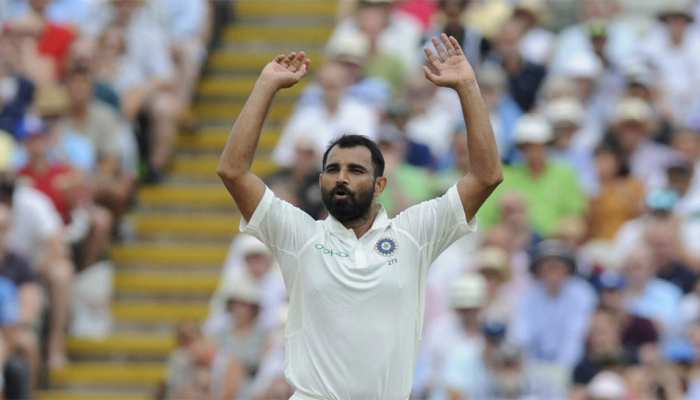 मोहम्मद शमी ने इस दिग्गज गेंदबाज से ली सीख और उन्हीं की टीम पर आजमा दी ट्रिक मोहम्मद शमी ने इस दिग्गज गेंदबाज से ली सीख और उन्हीं की टीम पर आजमा दी ट्रिक
