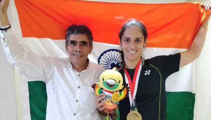 साइना नेहवाल को पिता से मिला ये स्पेशल गिफ्ट, सोशल मीडिया पर शेयर की तस्वीरें साइना नेहवाल को पिता से मिला ये स्पेशल गिफ्ट, सोशल मीडिया पर शेयर की तस्वीरें
