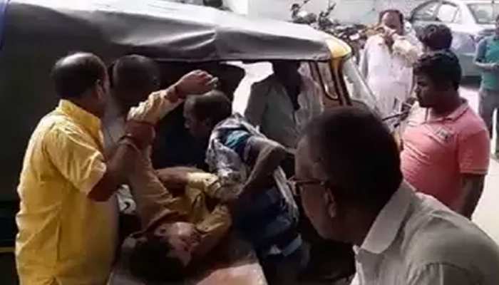 समस्तीपुरः कैश वैन से LIC के 52 लाख की लूट, गार्ड की गोली मारकर हत्या समस्तीपुरः कैश वैन से LIC के 52 लाख की लूट, गार्ड की गोली मारकर हत्या