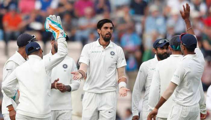 ENGvsIND 4th Test : इंग्लैंड को 246 रन पर समेटने के बाद भारत ड्राइविंग सीट पर ENGvsIND 4th Test : इंग्लैंड को 246 रन पर समेटने के बाद भारत ड्राइविंग सीट पर
