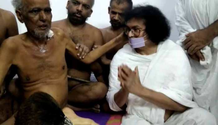 क्या संथारा से देह त्याग देंगे जैन मुनि तरुण सागर? VIDEO में दिख रहे हैं बेहद कमजोर क्या संथारा से देह त्याग देंगे जैन मुनि तरुण सागर? VIDEO में दिख रहे हैं बेहद कमजोर