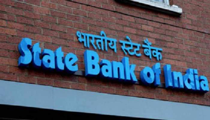 रुपये के गिरते स्तर पर SBI का दावा, रुपया अभी भी कुछ अधिक मजबूत है रुपये के गिरते स्तर पर SBI का दावा, रुपया अभी भी कुछ अधिक मजबूत है