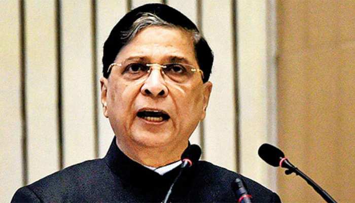 CJI दीपक मिश्रा के रिटायर होने से पहले उनकी बेंच इन महत्वपूर्ण मामलों पर दे सकती है फैसला CJI दीपक मिश्रा के रिटायर होने से पहले उनकी बेंच इन महत्वपूर्ण मामलों पर दे सकती है फैसला