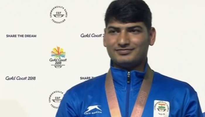 ISSF World Championship: मिथरवाल 50 मीटर शूटिंग ने जीता गोल्ड मेडल ISSF World Championship: मिथरवाल 50 मीटर शूटिंग ने जीता गोल्ड मेडल