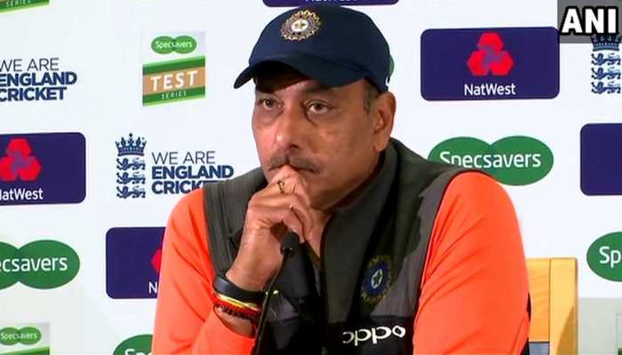 रवि शास्त्री ने एलिस्टर कुक की तारीफ में पढ़े कसीदे, संन्यास पर कही यह बड़ी बात रवि शास्त्री ने एलिस्टर कुक की तारीफ में पढ़े कसीदे, संन्यास पर कही यह बड़ी बात