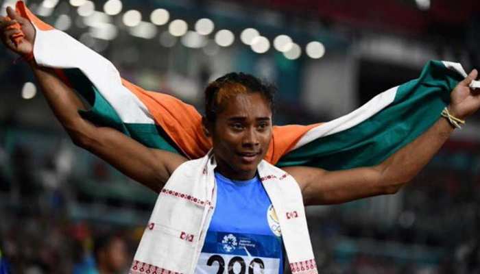 हिमा दास बोलीं- रिले में सोना जीतकर फाउल का गम कम किया हिमा दास बोलीं- रिले में सोना जीतकर फाउल का गम कम किया