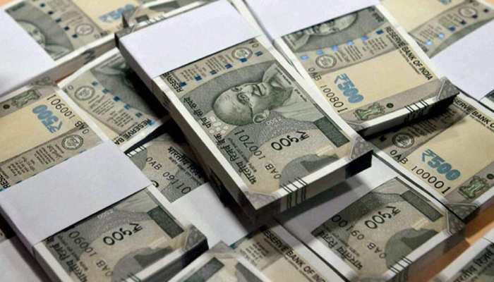 रुपये में सबसे बड़ी गिरावट, पहली बार 72/$ पर आया, महंगा हो सकता है तेल व जरूरी सामान रुपये में सबसे बड़ी गिरावट, पहली बार 72/$ पर आया, महंगा हो सकता है तेल व जरूरी सामान