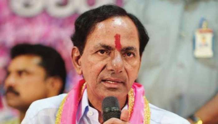 सीएम चंद्रशेखर राव ने विधानसभा भंग करते ही राहुल गांधी पर साधा निशाना, बताया सबसे बड़ा मसखरा सीएम चंद्रशेखर राव ने विधानसभा भंग करते ही राहुल गांधी पर साधा निशाना, बताया सबसे बड़ा मसखरा