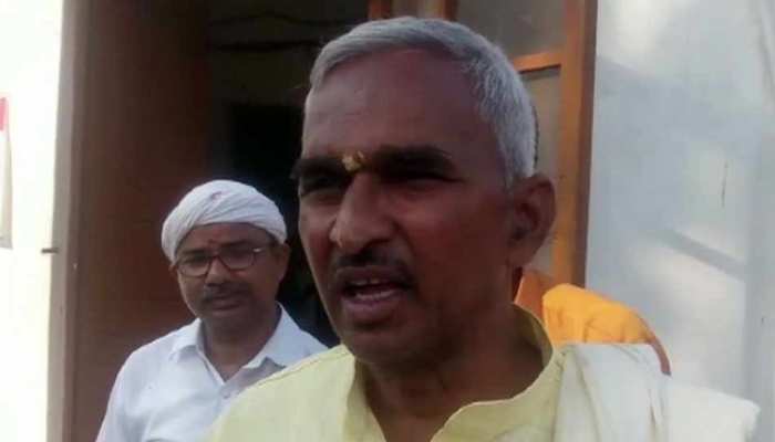 भारत बंद पर विधायक सुरेंद्र सिंह बोले, 'सवर्ण जनता ने मुझे बनाया विधायक' भारत बंद पर विधायक सुरेंद्र सिंह बोले, 'सवर्ण जनता ने मुझे बनाया विधायक'