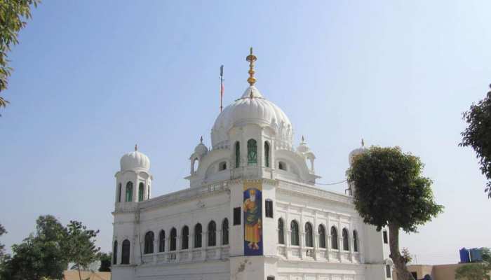 SGPC ने करतारपुर साहिब तक सीमा गलियारा बनाने की पेशकश की SGPC ने करतारपुर साहिब तक सीमा गलियारा बनाने की पेशकश की